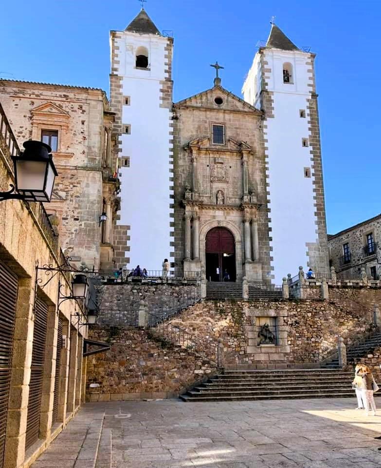 Las Cuatro Esquinas De Caces Buitenkant foto